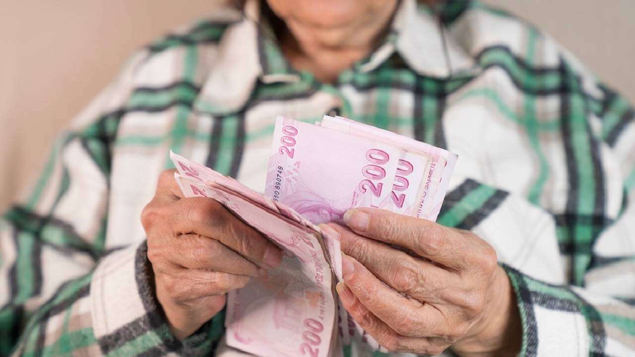 EYT’yi kıl payı kaçıranlara müjde: SGK uzmanı tarih verdi, kademeli emeklilik geliyor! 7